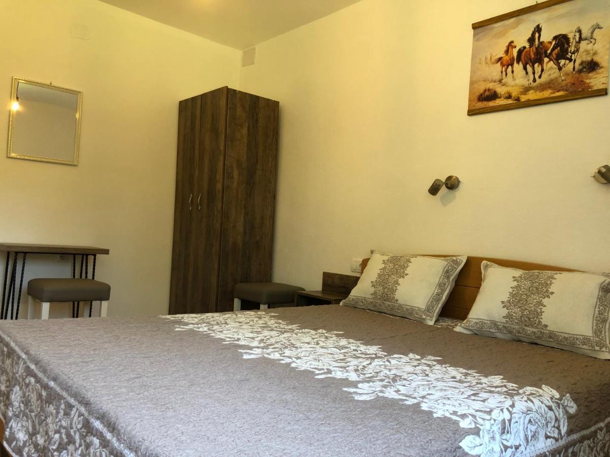 Guesthouse D&D Licko Petrovo Selo Bagian luar foto