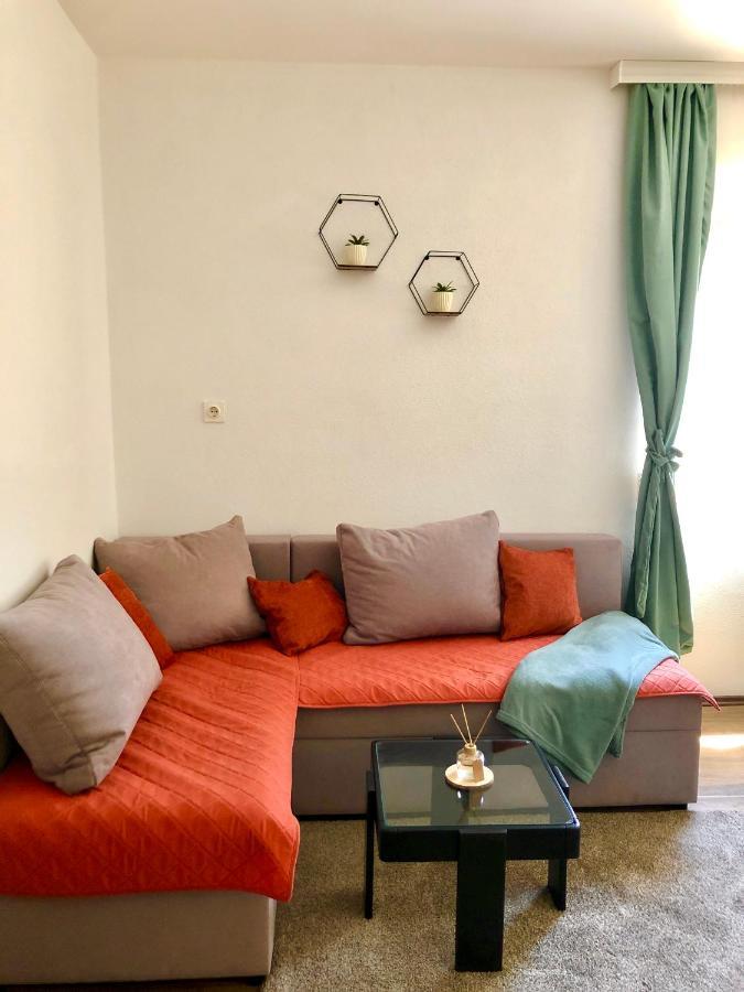 Guesthouse D&D Licko Petrovo Selo Bagian luar foto