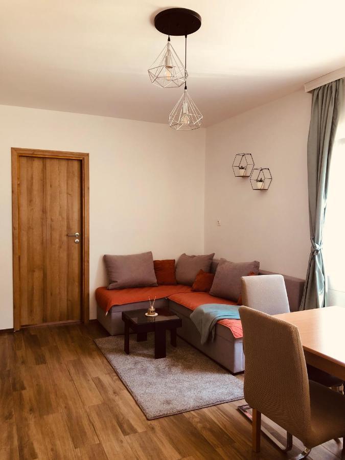 Guesthouse D&D Licko Petrovo Selo Bagian luar foto